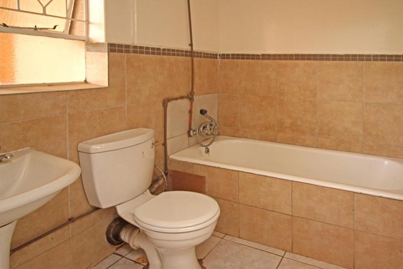 1 Bedroom Property for Sale in Windsor Gauteng