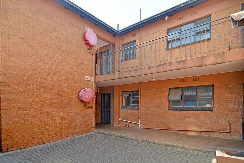 1 Bedroom Property for Sale in Windsor Gauteng