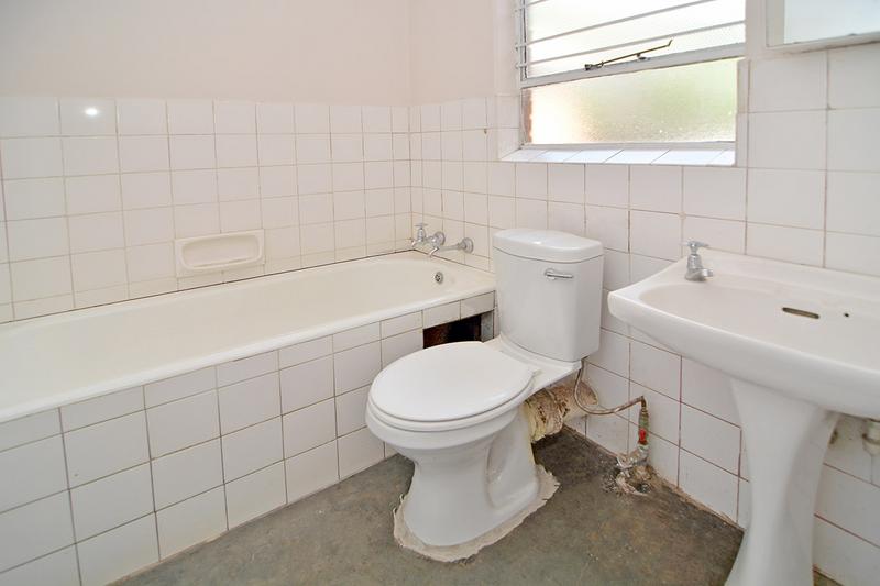 1 Bedroom Property for Sale in Windsor Gauteng