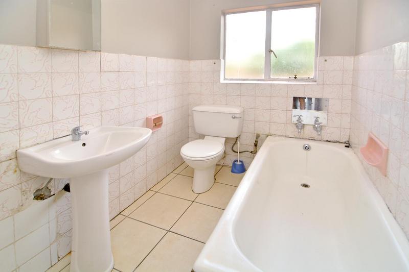 2 Bedroom Property for Sale in Windsor Gauteng