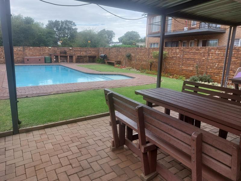 To Let 2 Bedroom Property for Rent in Hennopspark Gauteng