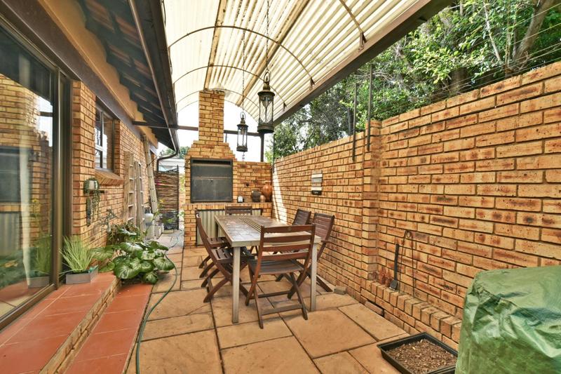 3 Bedroom Property for Sale in New Redruth Gauteng