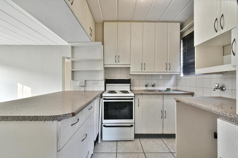 2 Bedroom Property for Sale in Verwoerdpark Gauteng