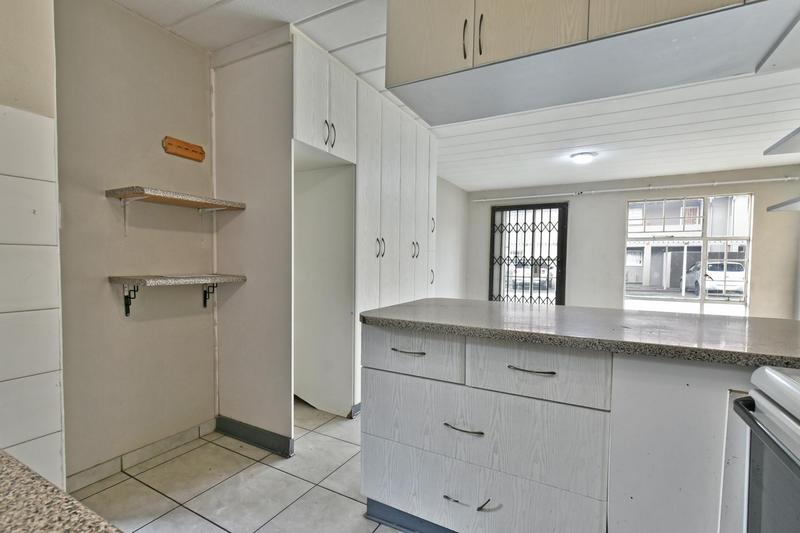 2 Bedroom Property for Sale in Verwoerdpark Gauteng