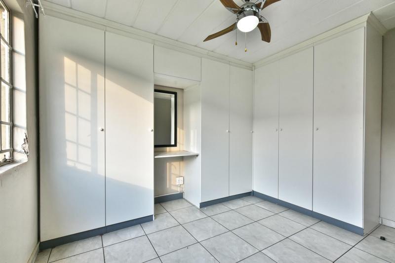 2 Bedroom Property for Sale in Verwoerdpark Gauteng