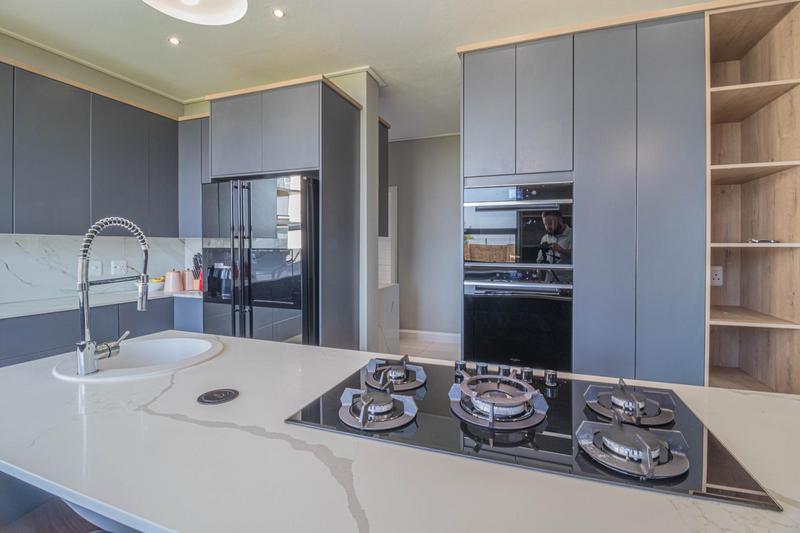 4 Bedroom Property for Sale in Midstream Heights Gauteng