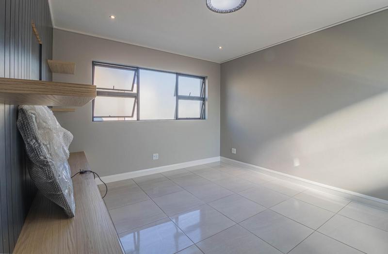 4 Bedroom Property for Sale in Midstream Heights Gauteng