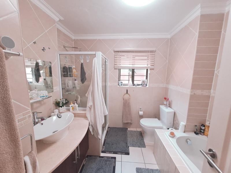 2 Bedroom Property for Sale in Primrose Gauteng