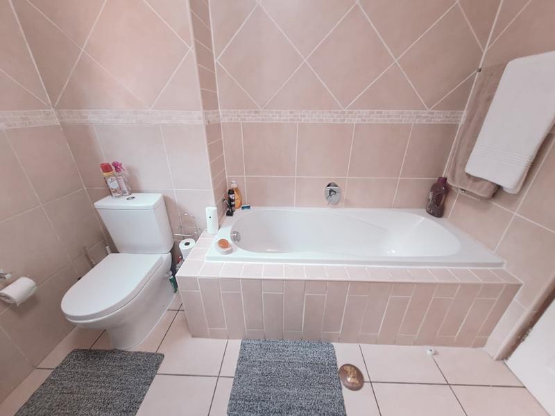 2 Bedroom Property for Sale in Primrose Gauteng