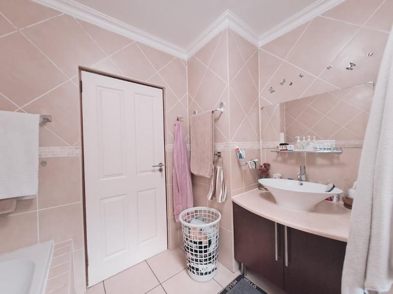 2 Bedroom Property for Sale in Primrose Gauteng