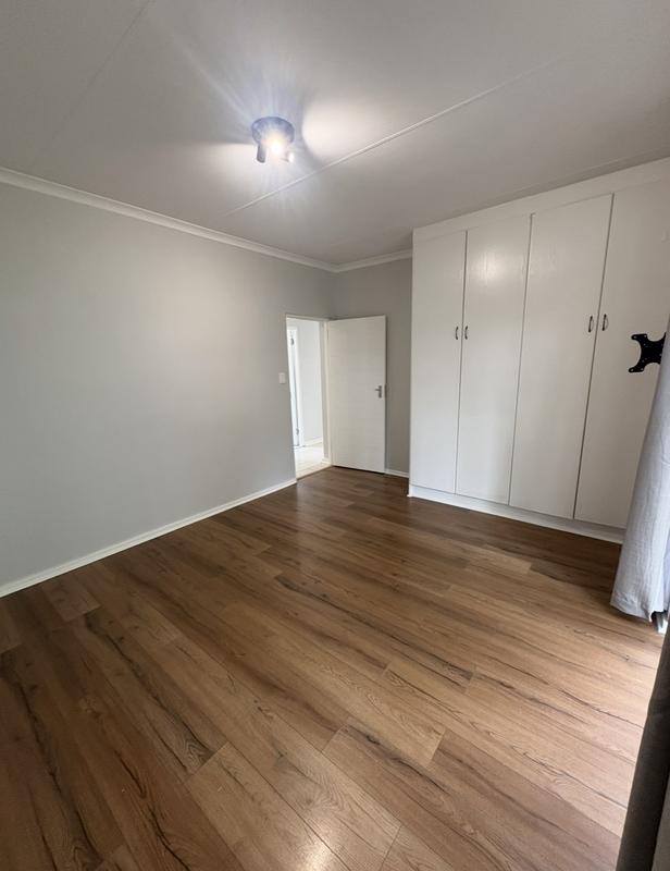 2 Bedroom Property for Sale in Oaklands Gauteng