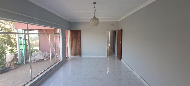 To Let 3 Bedroom Property for Rent in Elspark Gauteng