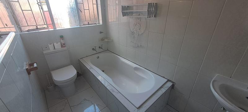 To Let 3 Bedroom Property for Rent in Elspark Gauteng