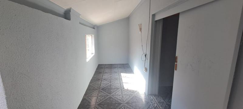 To Let 3 Bedroom Property for Rent in Elspark Gauteng