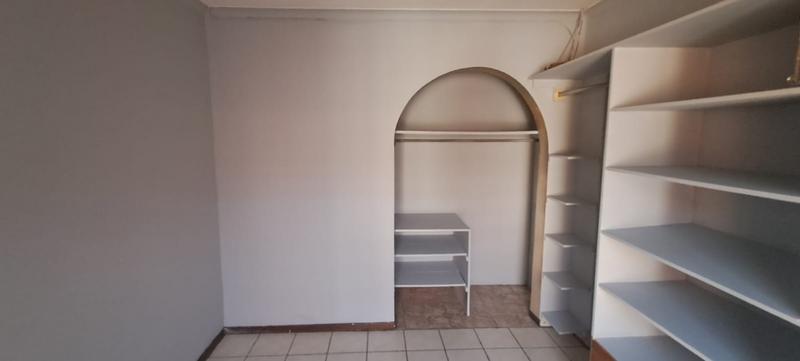 To Let 3 Bedroom Property for Rent in Elspark Gauteng