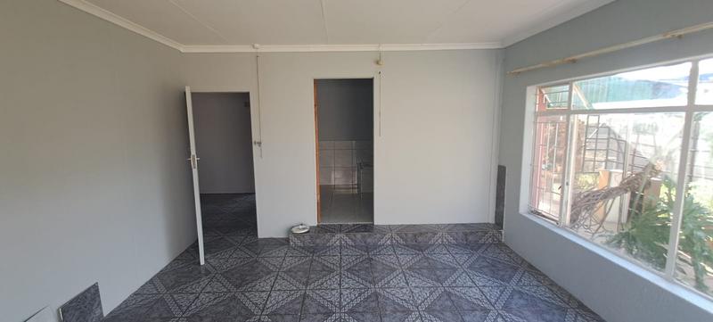 To Let 3 Bedroom Property for Rent in Elspark Gauteng