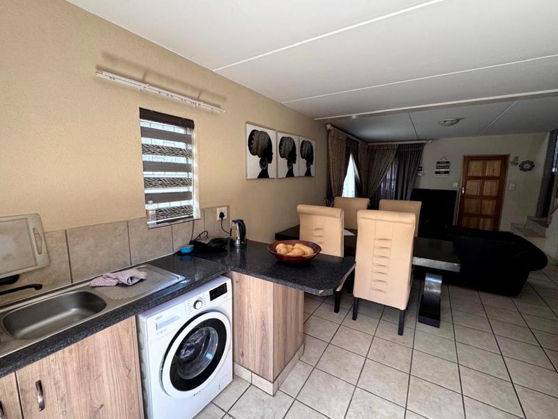 4 Bedroom Property for Sale in Albertsdal Gauteng
