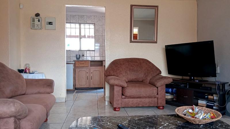 3 Bedroom Property for Sale in Alrapark Gauteng
