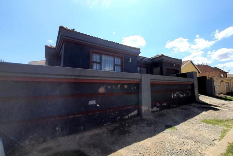 3 Bedroom Property for Sale in Naturena Gauteng
