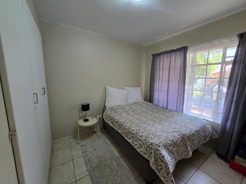 To Let 1 Bedroom Property for Rent in Magaliessig Gauteng