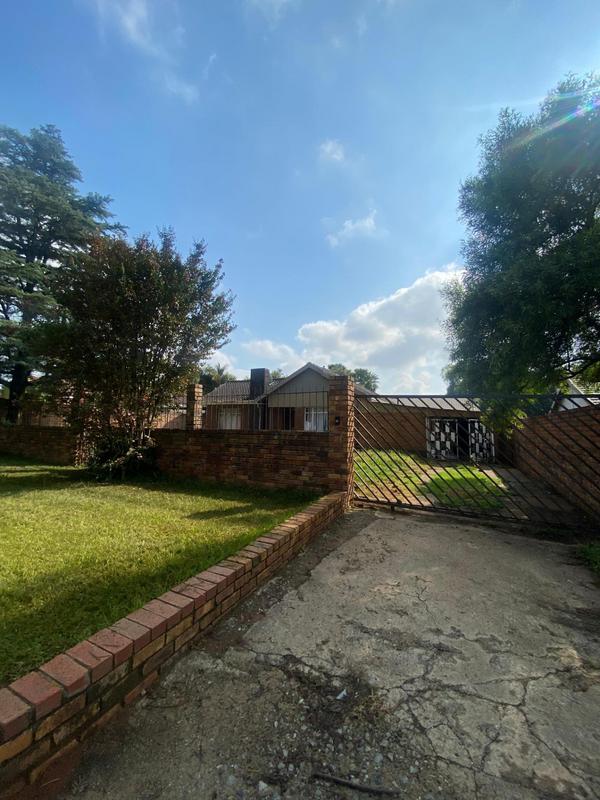7 Bedroom Property for Sale in Selcourt Gauteng