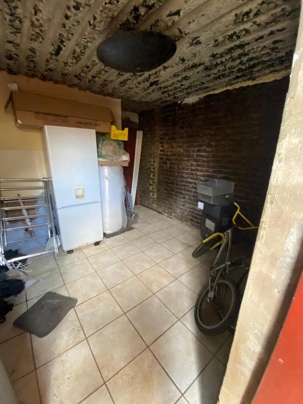 7 Bedroom Property for Sale in Selcourt Gauteng