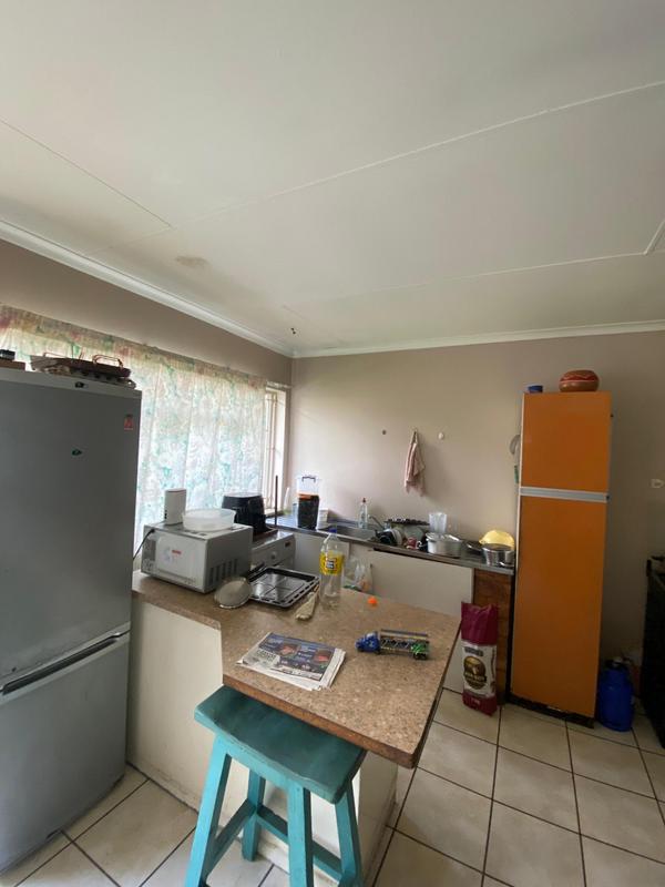 7 Bedroom Property for Sale in Selcourt Gauteng