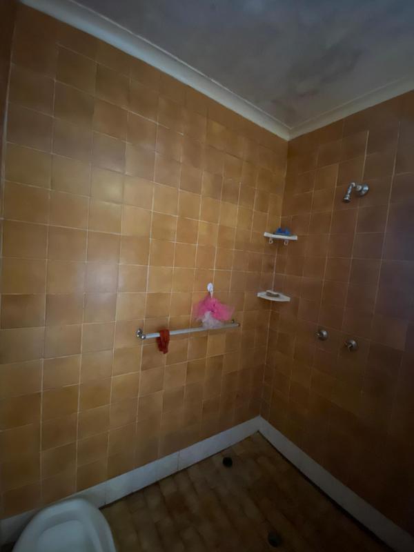 7 Bedroom Property for Sale in Selcourt Gauteng