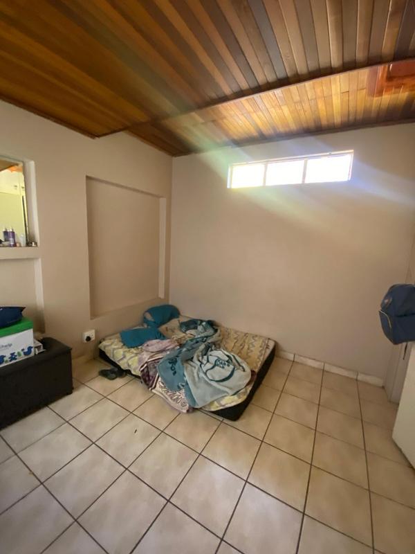 7 Bedroom Property for Sale in Selcourt Gauteng