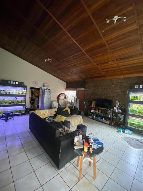 7 Bedroom Property for Sale in Selcourt Gauteng