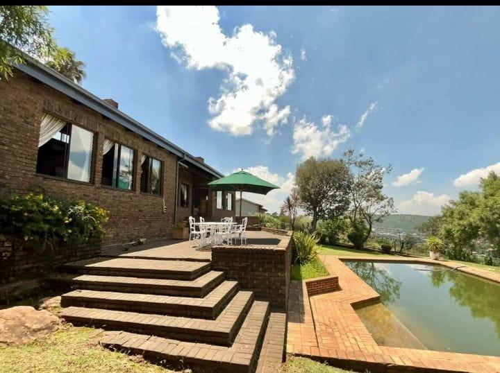 5 Bedroom Property for Sale in Mondeor Gauteng