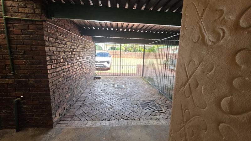 3 Bedroom Property for Sale in Sinoville Gauteng
