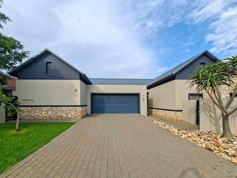 To Let 3 Bedroom Property for Rent in Midstream Estate Gauteng