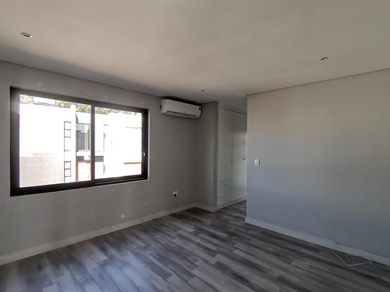 To Let 4 Bedroom Property for Rent in Morningside Gauteng