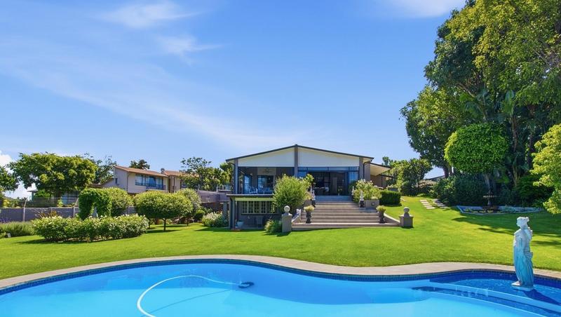 5 Bedroom Property for Sale in Lukasrand Gauteng