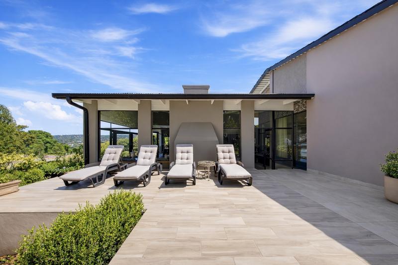 5 Bedroom Property for Sale in Lukasrand Gauteng