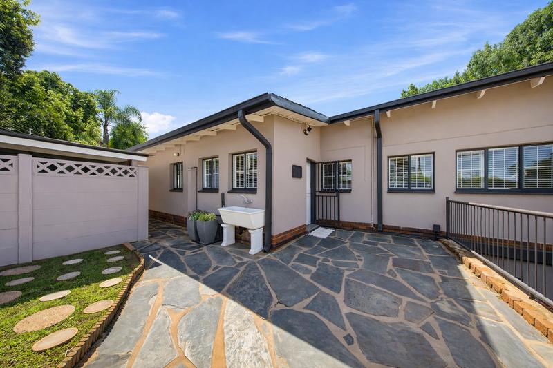5 Bedroom Property for Sale in Lukasrand Gauteng