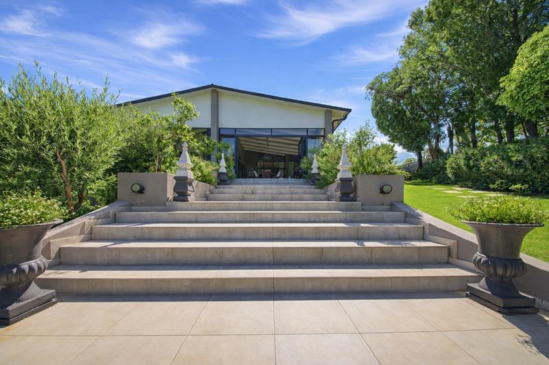 5 Bedroom Property for Sale in Lukasrand Gauteng