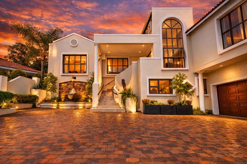 4 Bedroom Property for Sale in Waterkloof Ridge Gauteng
