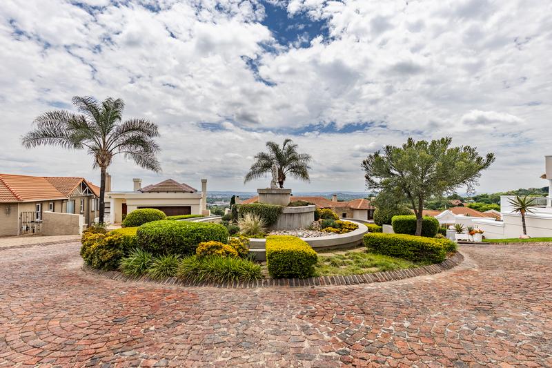 4 Bedroom Property for Sale in Waterkloof Ridge Gauteng