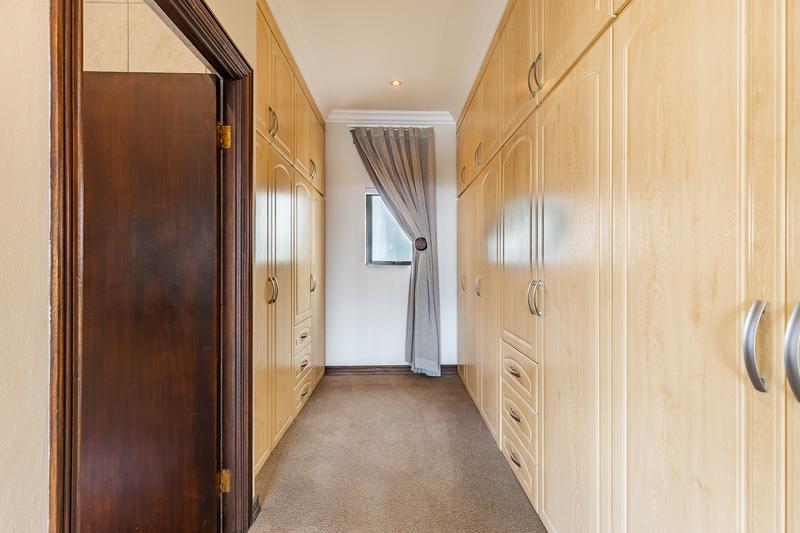 4 Bedroom Property for Sale in Waterkloof Ridge Gauteng