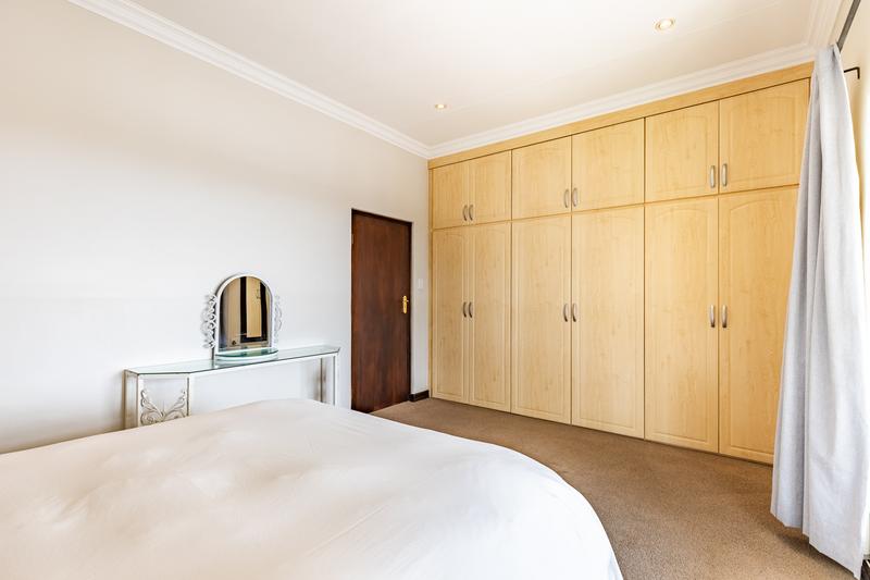 4 Bedroom Property for Sale in Waterkloof Ridge Gauteng