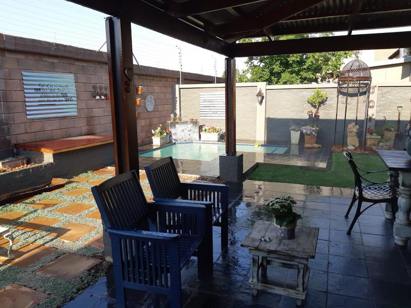 2 Bedroom Property for Sale in Eldo Lakes Estate Gauteng