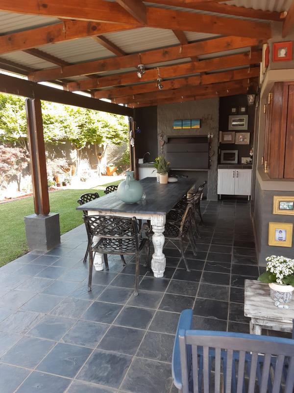 2 Bedroom Property for Sale in Eldo Lakes Estate Gauteng