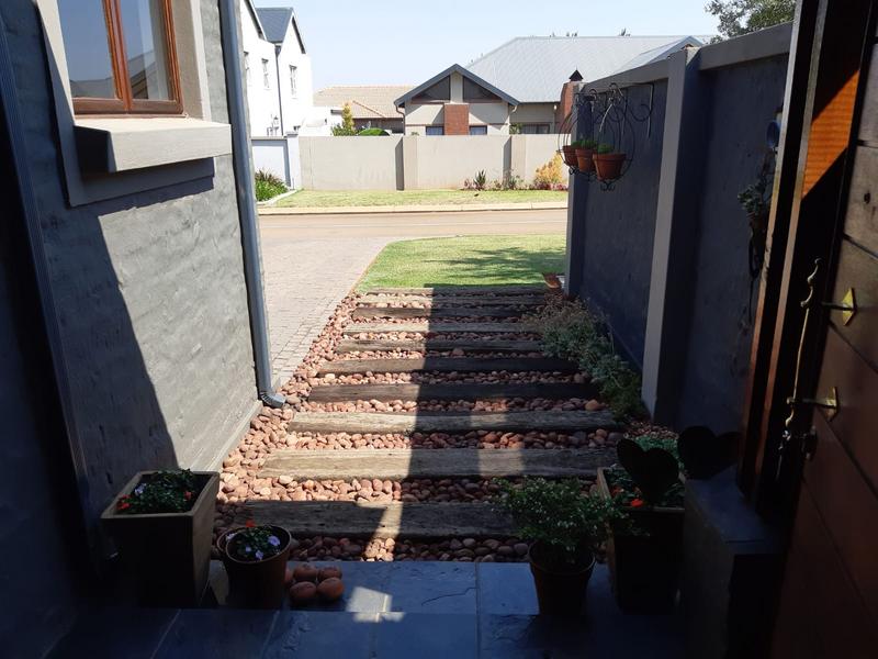 2 Bedroom Property for Sale in Eldo Lakes Estate Gauteng