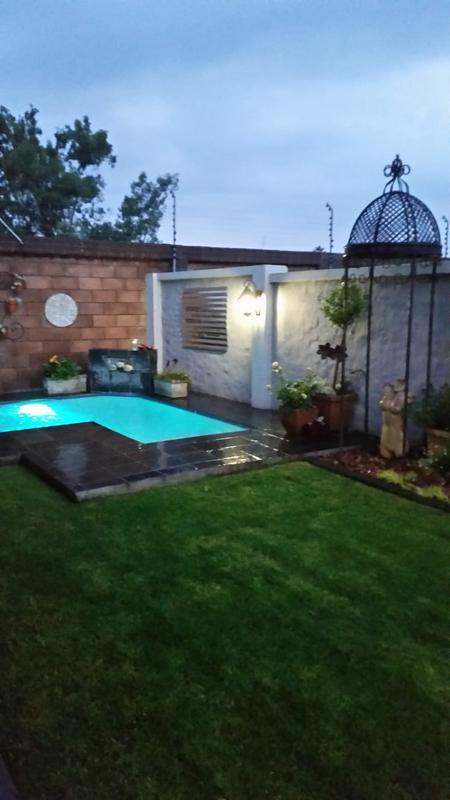 2 Bedroom Property for Sale in Eldo Lakes Estate Gauteng