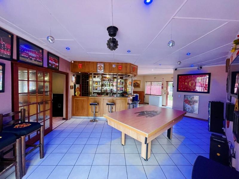 4 Bedroom Property for Sale in Brackenhurst Gauteng