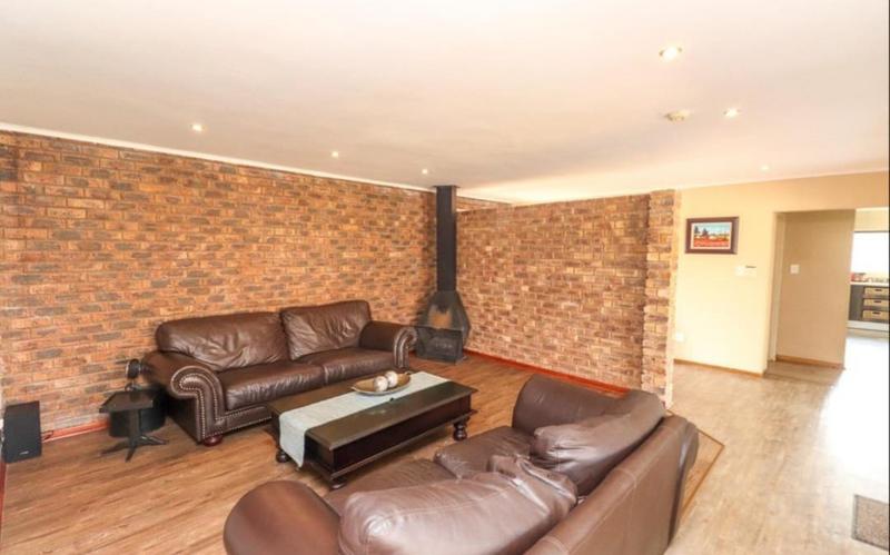 5 Bedroom Property for Sale in Meyersdal Gauteng