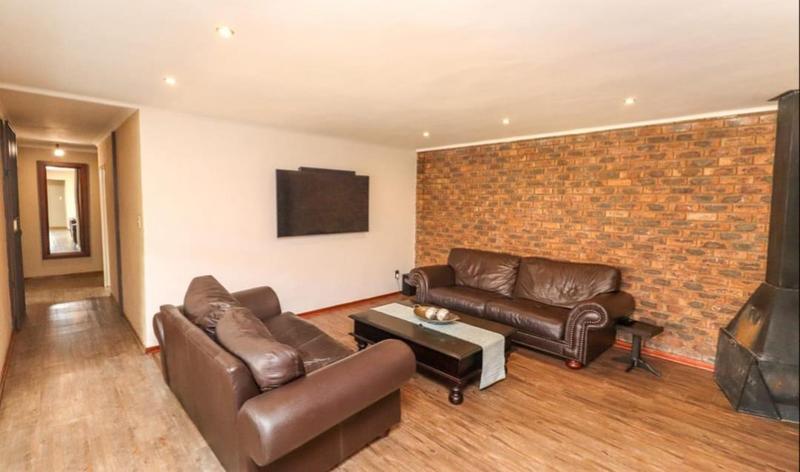 5 Bedroom Property for Sale in Meyersdal Gauteng