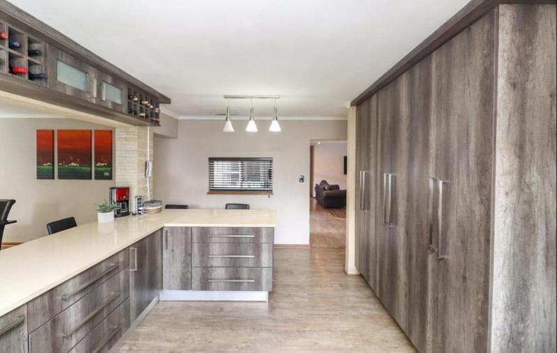 5 Bedroom Property for Sale in Meyersdal Gauteng